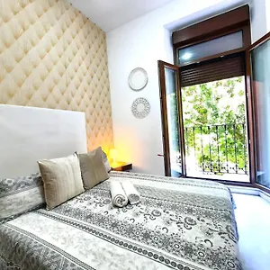Budget & Lovely Setas Apartment Seville